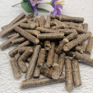 供应纯松木生物质颗粒高燃值低灰分生物质燃料烧锅炉生物颗粒压块